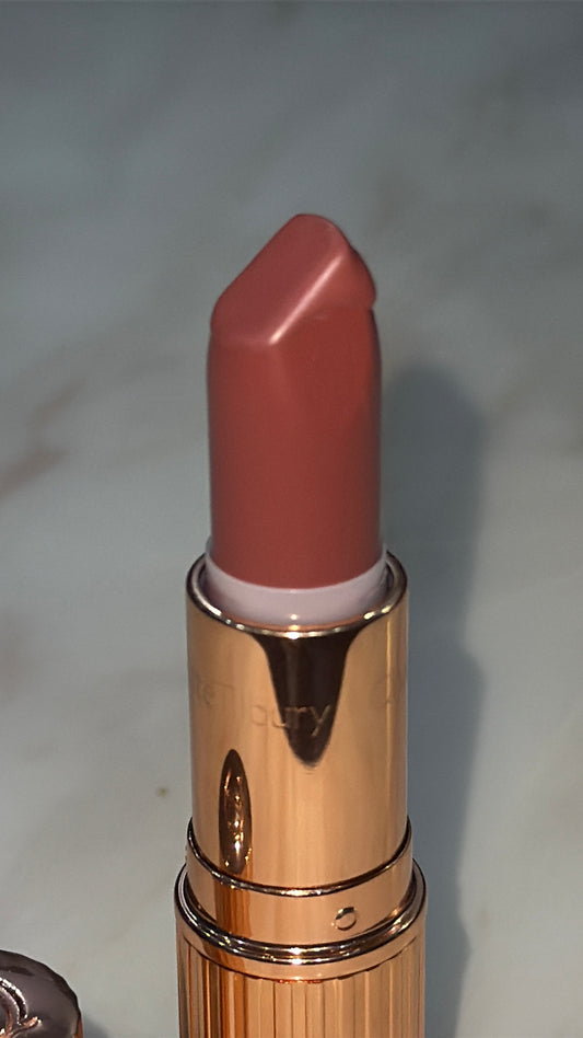 Charlotte Tilbury Matte Revolution Lipstick – Pillow Talk (Damaged Piece)