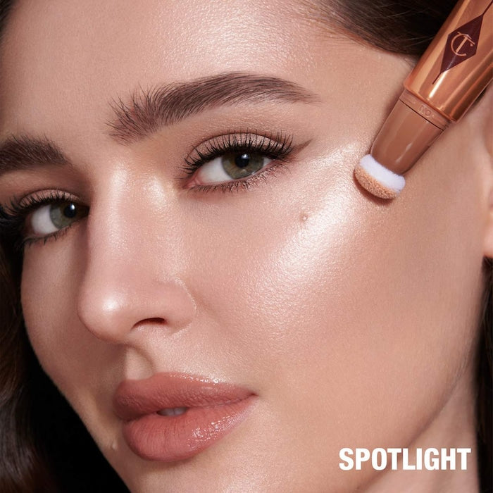 Charlotte Tilbury Mini Beauty Highlighter Wand-Spotlight