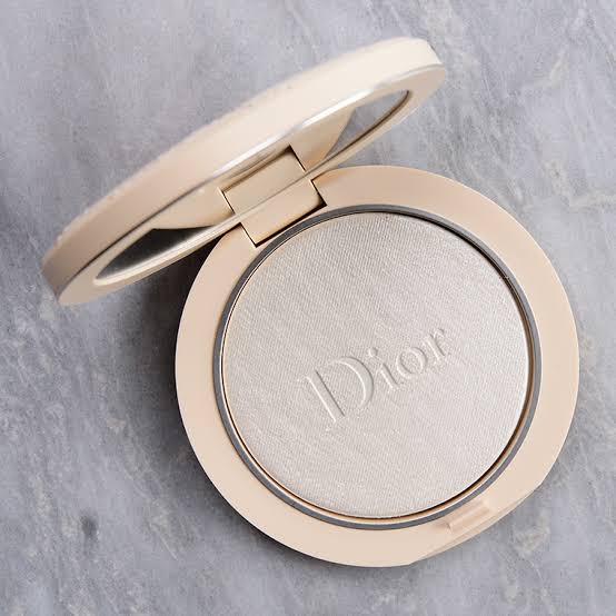 Dior Forever Couture Luminizer Highlighter Powder-03 Pearlescent Glow
