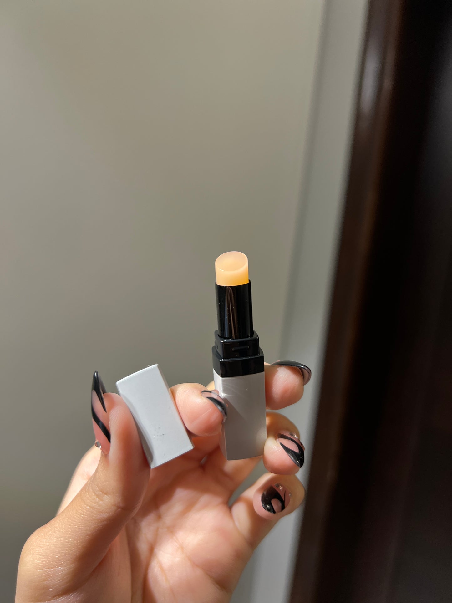Bobbi Brown
Extra Lip Tint Sheer Oil-Infused Lip Balm