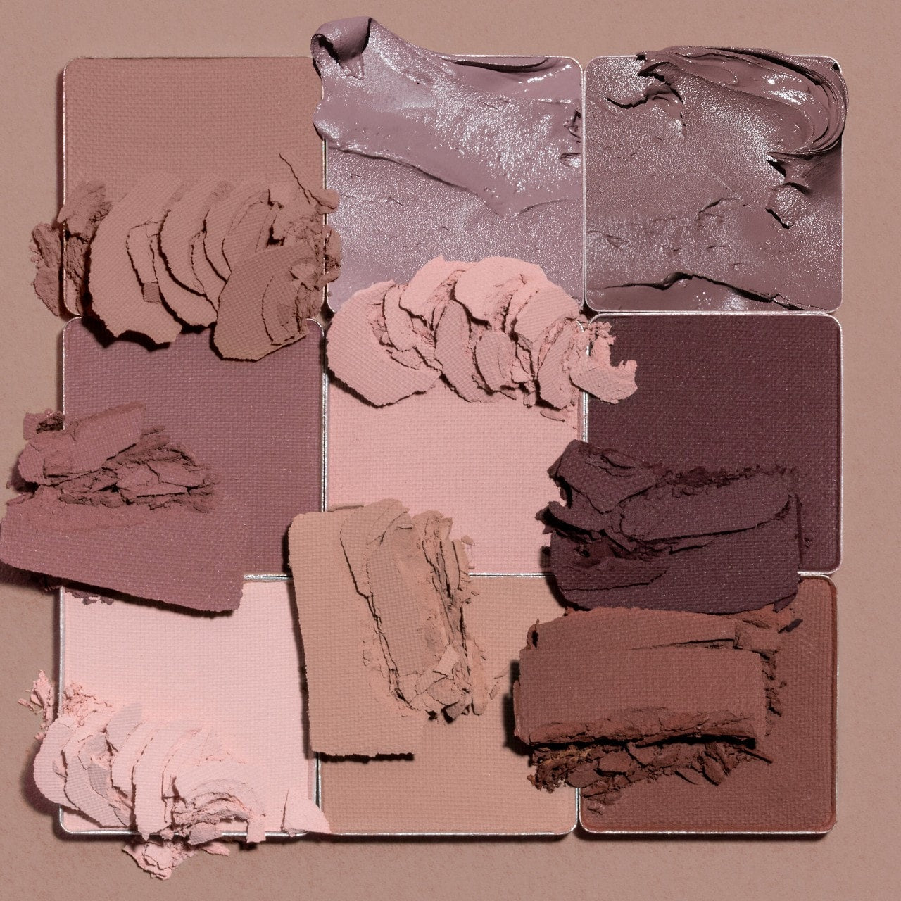HUDA BEAUTY 
Matte Obsessions Eyeshadow Palette