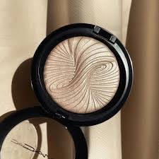 MAC Extra Dimension Skinfinish - Magnetic Attraction