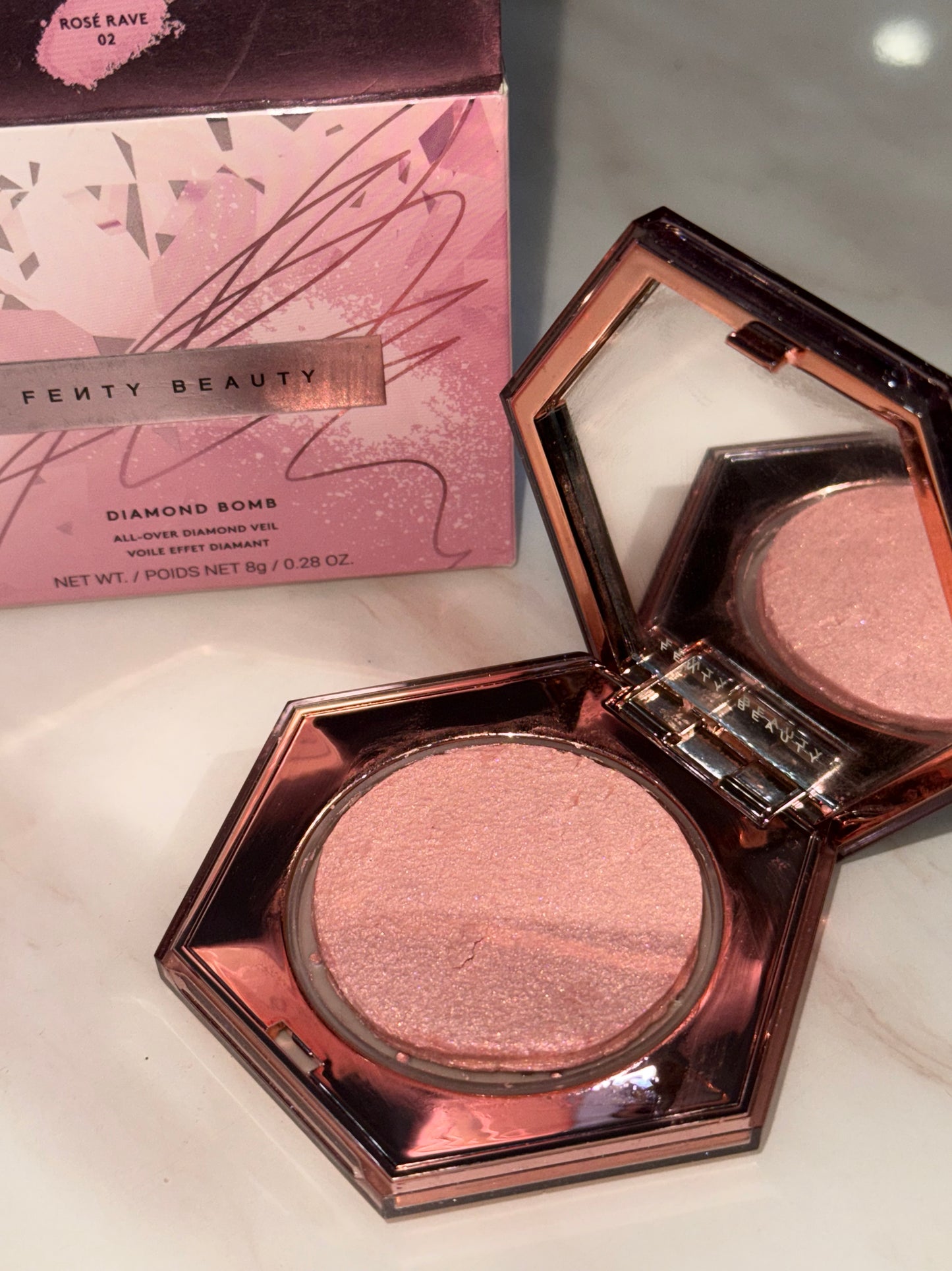 Fenty Beauty Diamond Bomb All-Over Diamond Veil – Rosé Rave 02 – (Damaged)