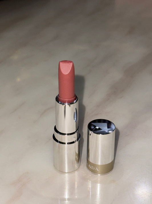 Prada Beauty Hyper Matte Lipstick – B02 Quartz Mini (damaged)