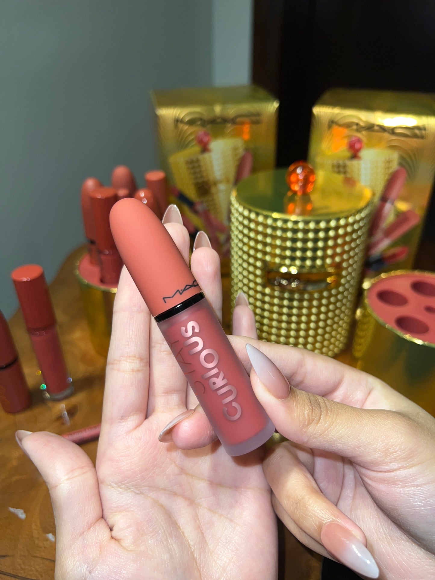 Mac POWDER KISS LIQUID LIPCOLOUR Full Size