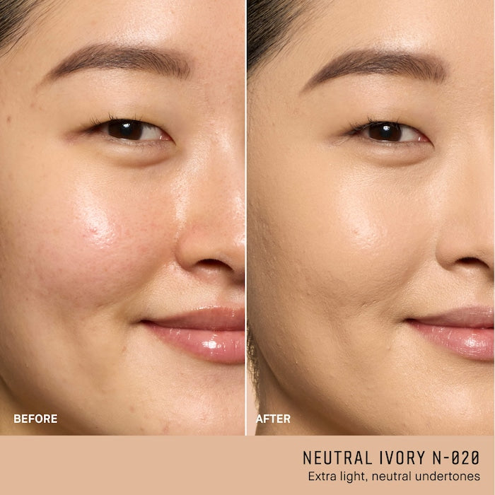 Bobbi Brown 
Weightless Skin Oil-Controlling Foundation SPF 15 with Hyaluronic Acid