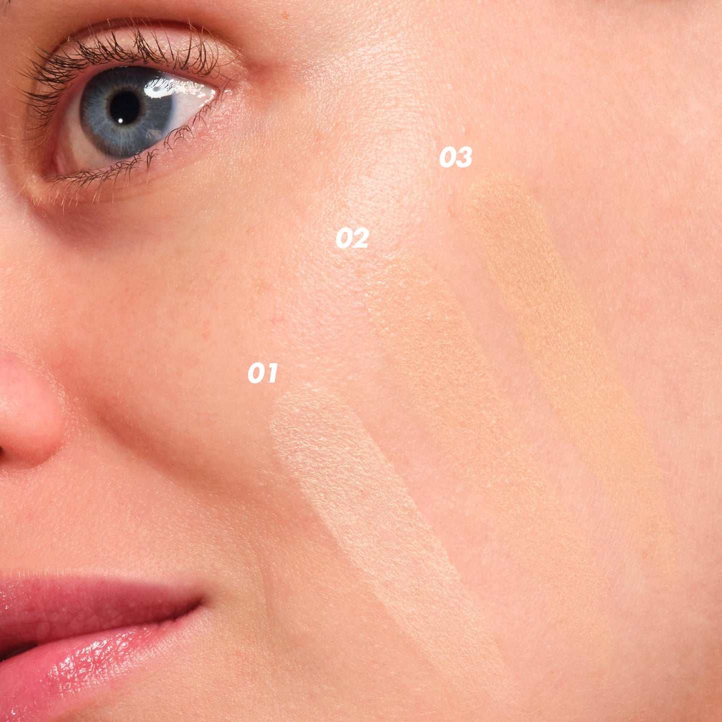 MAKE UP FOR EVER 
Super Boost Lightweight Moisturizing Skin Tint with Hyaluronic and Polyglutamic Acids