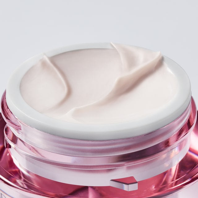 Estée Lauder Resilience Multi-Effect Tri-Peptide Eye Cream – 15ml