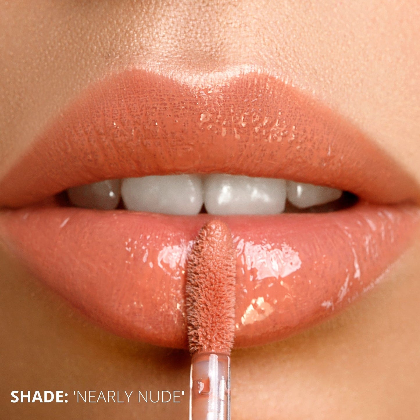 Iconic London 
Lip Plumping Gloss