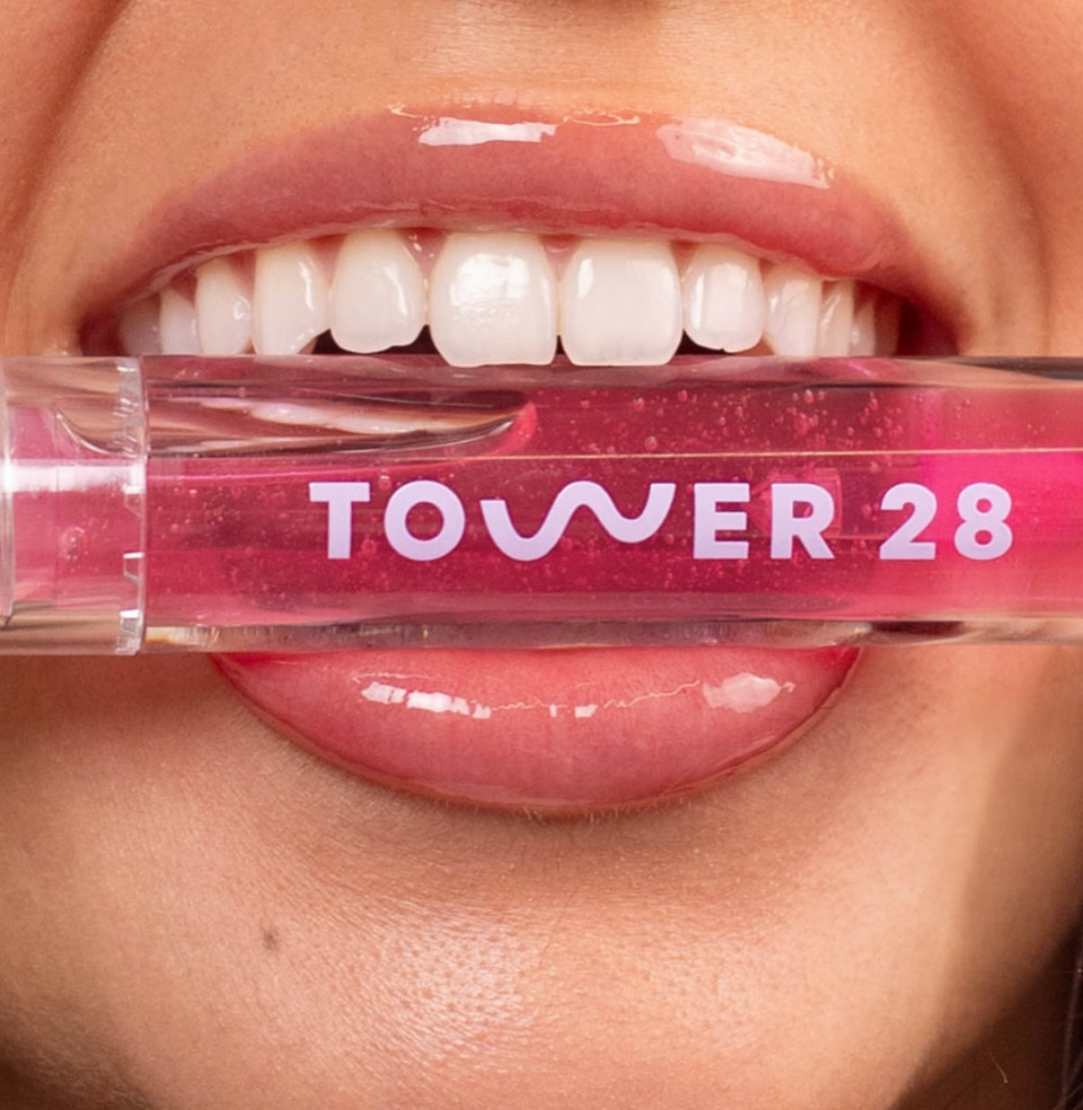 Tower 28 Beauty
ShineOn Lip Jelly Hydrating Non-Sticky Lip Gloss