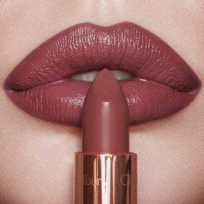 Charlotte Tilbury
K.I.S.S.I.N.G Satin Shine Lipstick Full Size