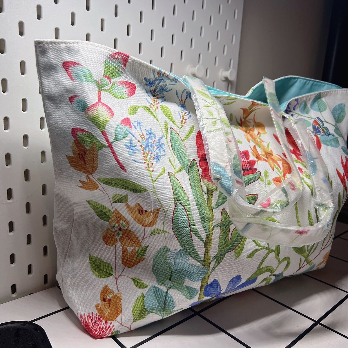 Estée Lauder floral tote bag