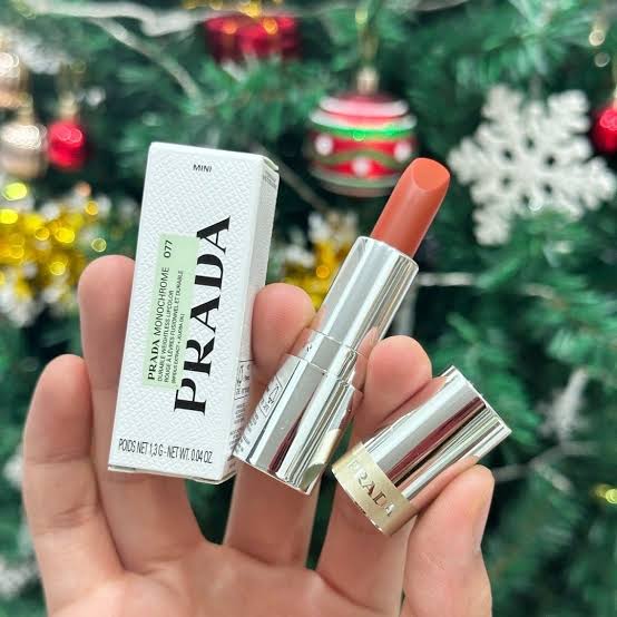 Prada Beauty Monochrome Hyper Matte Refillable Lipstick Pinky Nude (Deluxe)