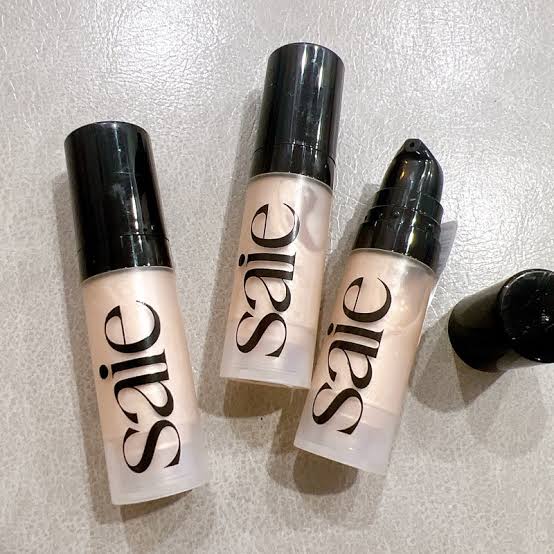 Saie Glowy Super Gel Lightweight Dewy Multipurpose Illuminator in Warmglow (Deluxe) 5ml